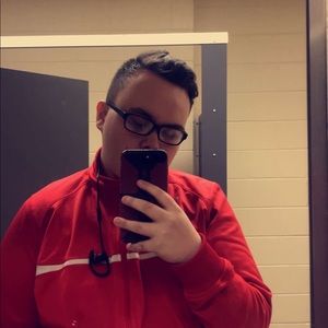 Meet your Posher, Connor